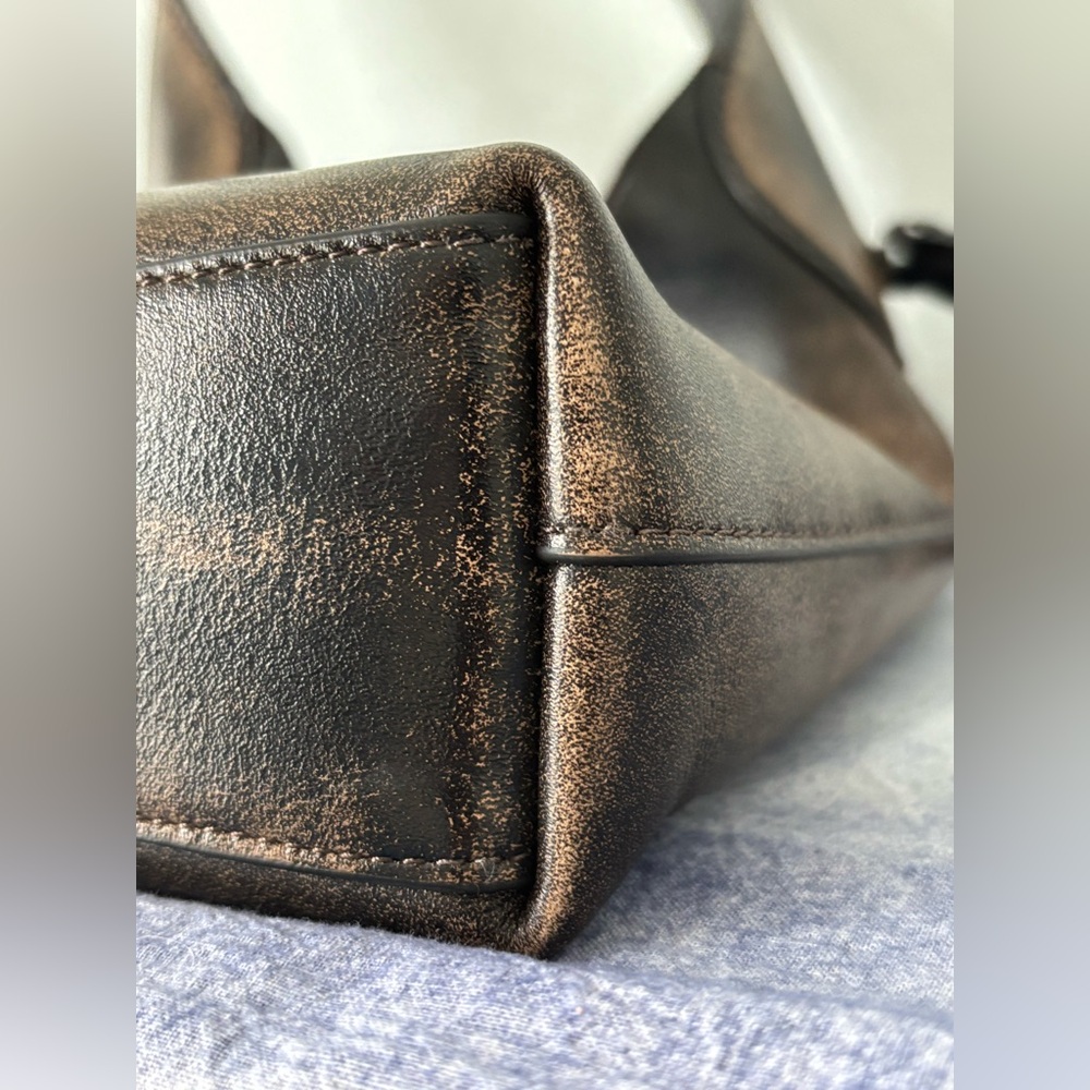 Coach Brooklyn 28 Loved Leather - Picture 8 of 15